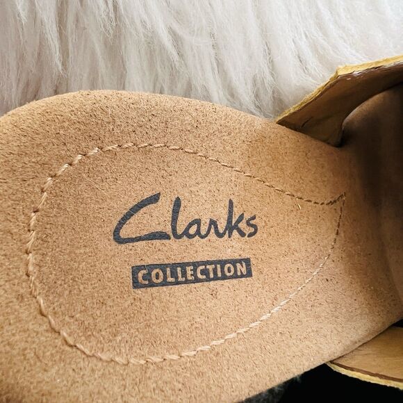 Clarks Mustard Yellow Suede Leather Slip on Wedge Cork Sandals Shoes Y2K Size 8M - Picture 7 of 8